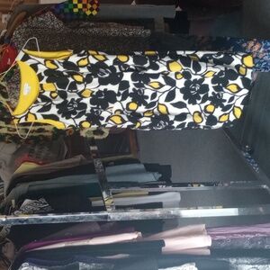 Mid-Length Dress With Pockets